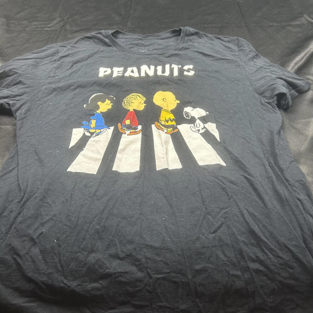 Peanuts UNISEX Black Short Sleeve T-Shirt Size L